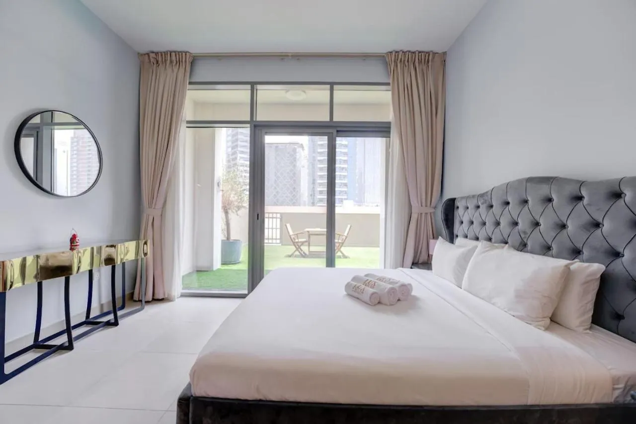 Downtown 1 Bed With Large Bright Terrace Apartment Dubai United Arab Emirates