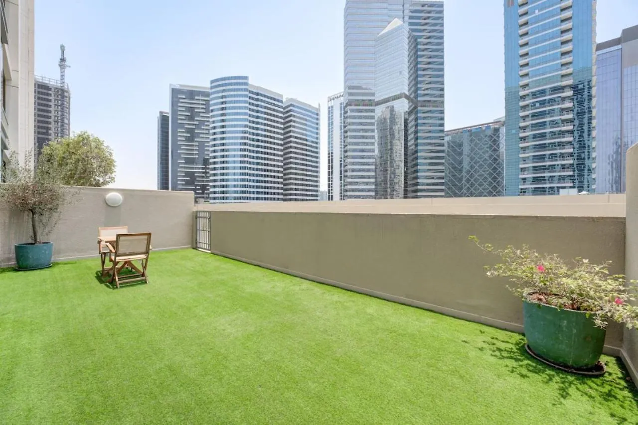 Downtown 1 Bed With Large Bright Terrace Appartement Dubai